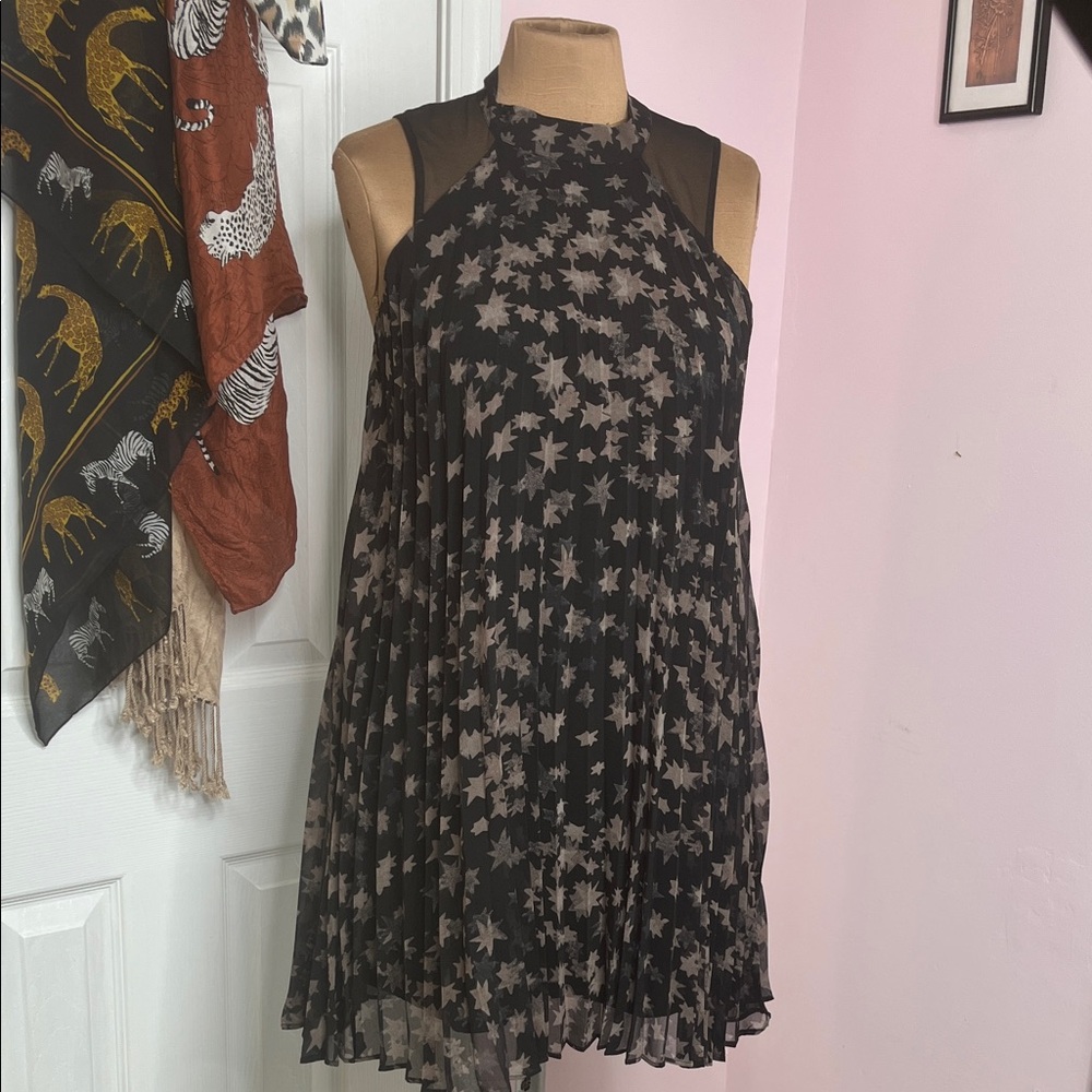 Star Print Black Mini Dress Pleated Celestial Sleeve NWT BCBG Size Small